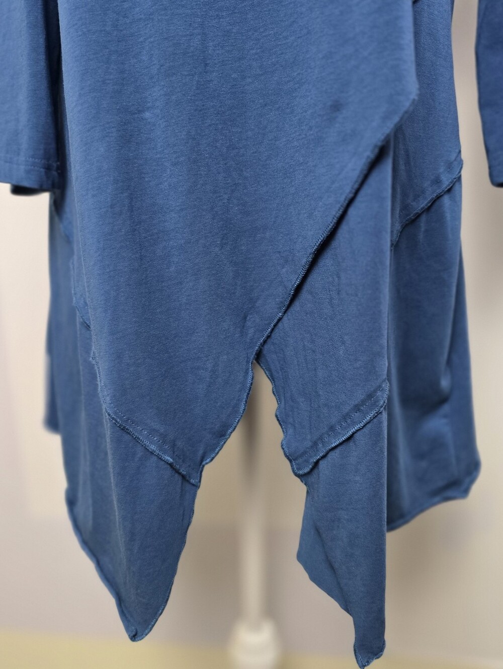 Parsley & Sage Blue Asymmetrical Tiered Tunic Blouse 3/4 Sleeve Size Large Boho - Picture 4 of 6